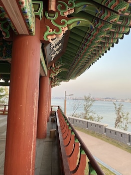 yeongjong shine hotel