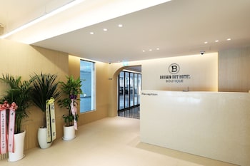 browndot airport new town