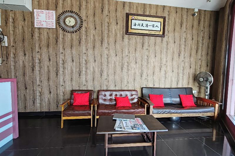 Hotel Kuang Hua Sitiawan Near To (Unikl-Mimet),,2 star