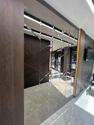luxury life suites