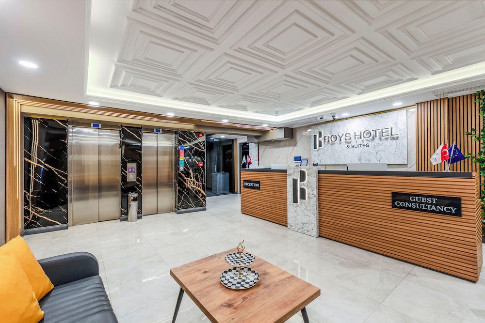 roys hotel and suites