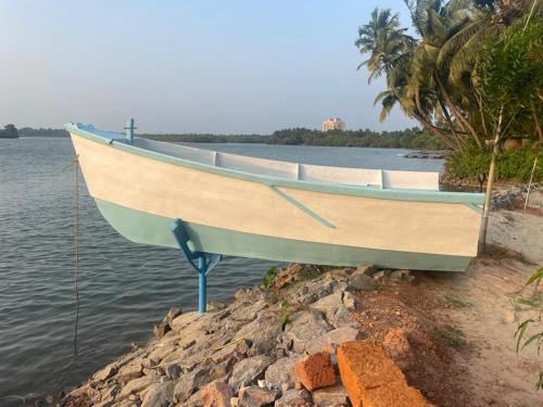 blue lagoon homestay