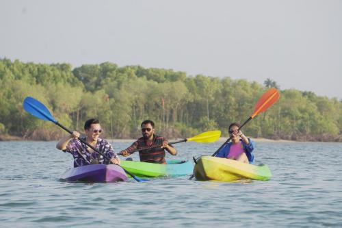 blue lagoon homestay