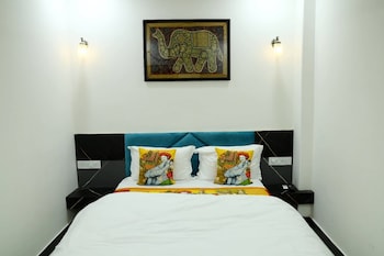 hotel the travel bug jaisalmer