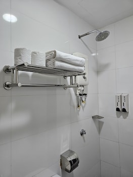 Hotel Fortune,,2 star