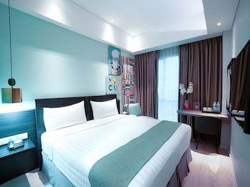 brits hotel puri indah