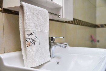 kcube villas kampala