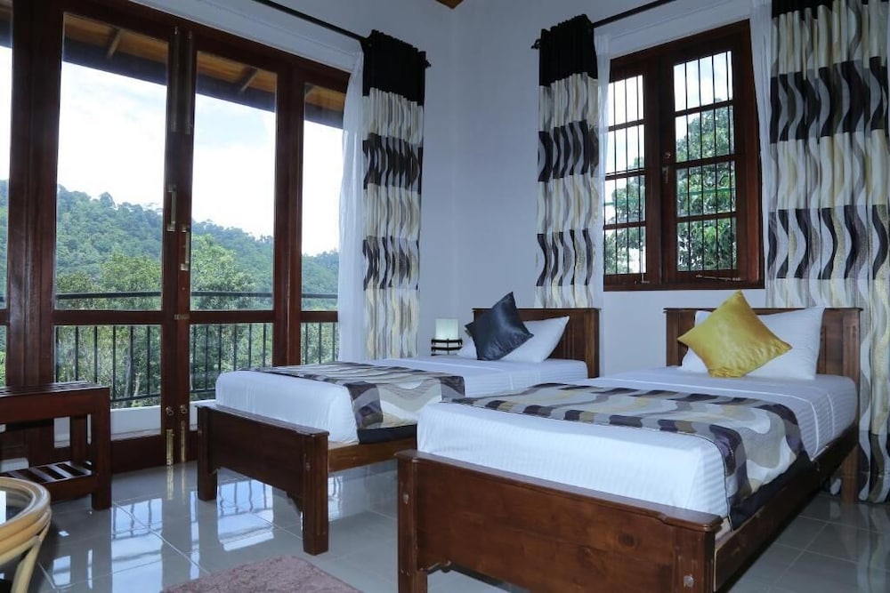 the springfields kandy