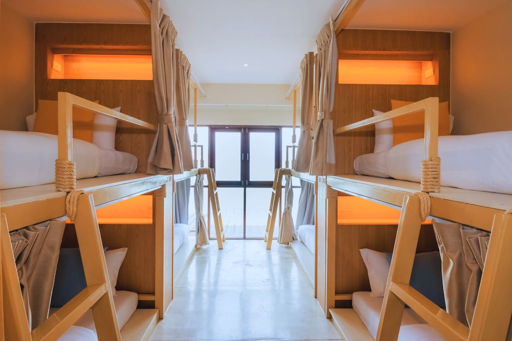 sea sun bed and beyond