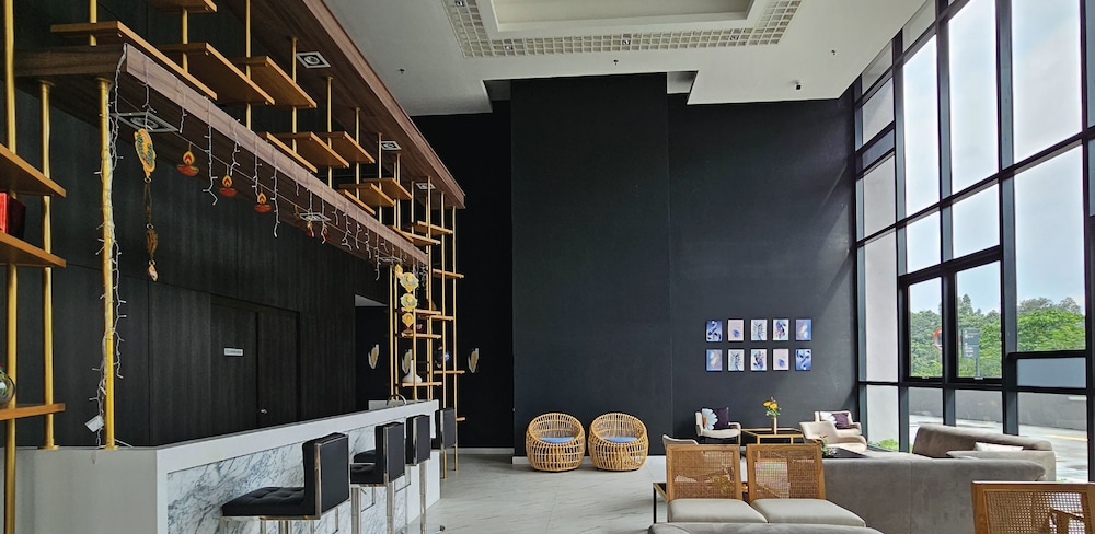 cubic botanical premium suites atbangsar