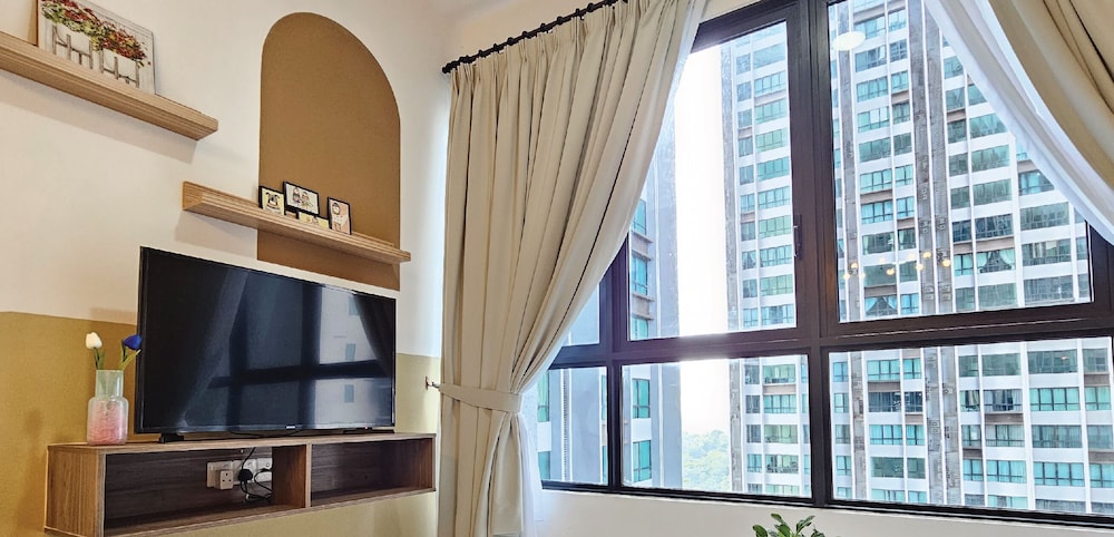 cubic botanical premium suites atbangsar