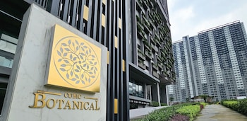 cubic botanical premium suites atbangsar