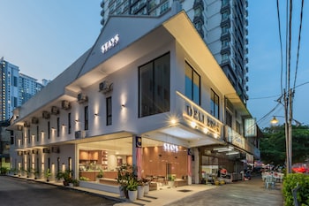 stays hotel