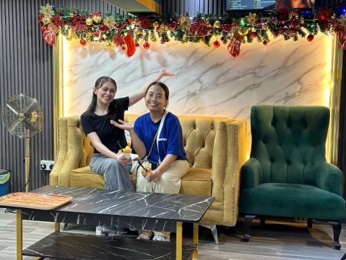 Ss Grey Hotel,,2.5 star