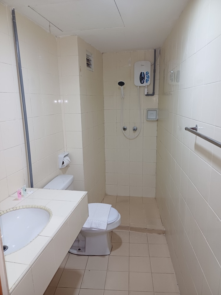 hotel seri putra