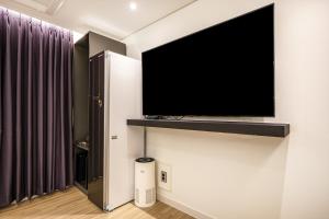 brown dot hotel pungam