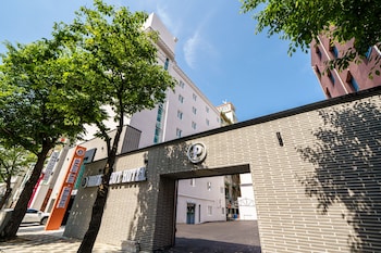 brown dot hotel pungam