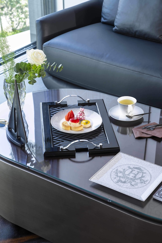 kamo residences by reflections