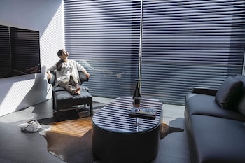 kamo residences by reflections