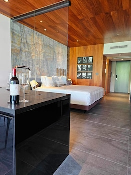 kamo residences by reflections