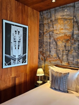 kamo residences by reflections