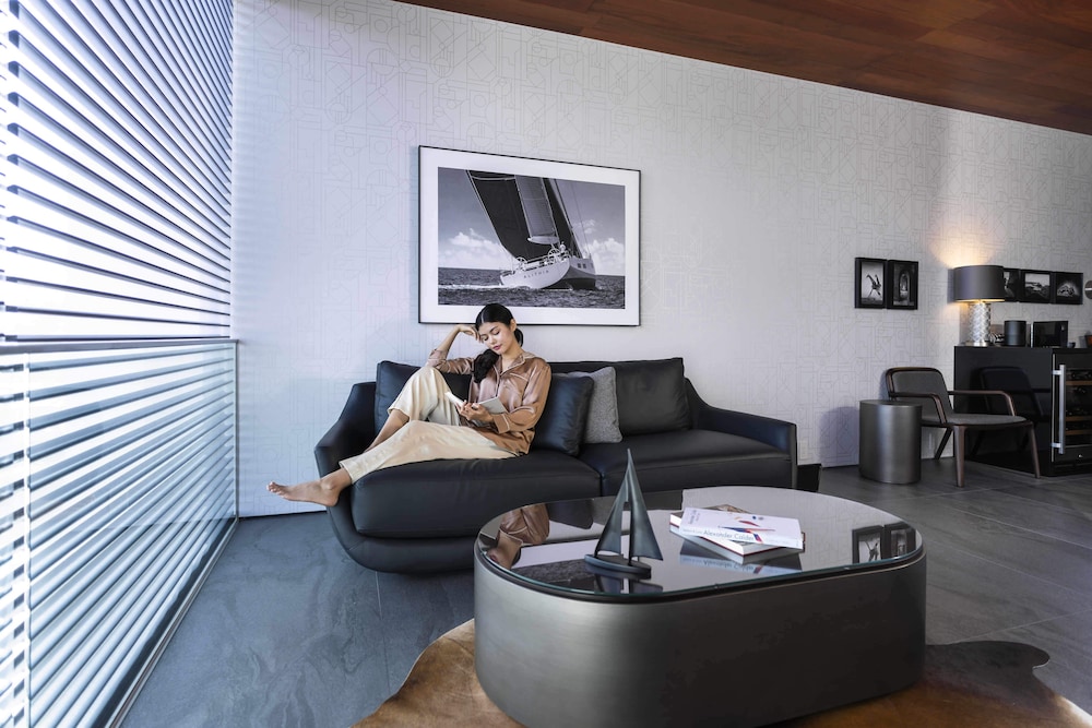 kamo residences by reflections