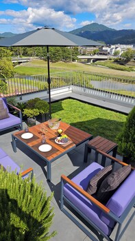 kamo residences by reflections