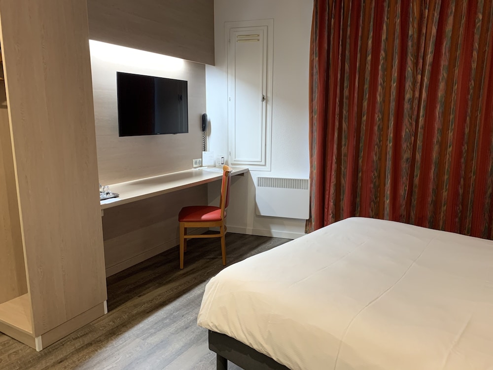 hotel agena