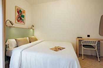 hotel robson