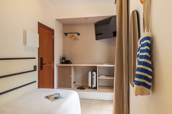 hotel robson