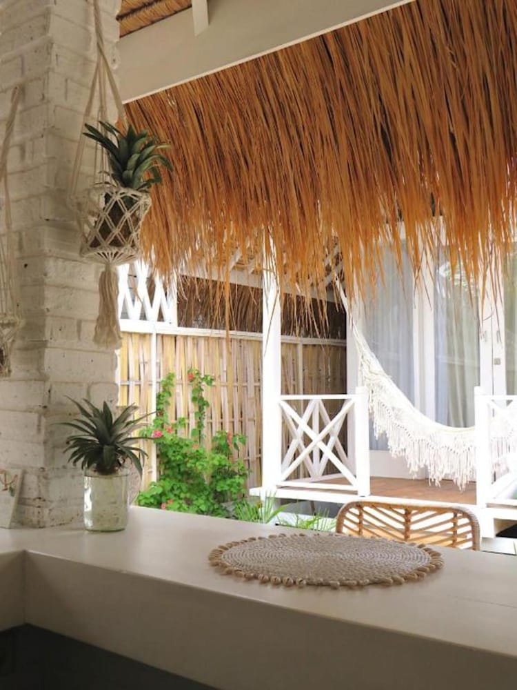 love coconut bungalow
