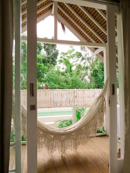 love coconut bungalow