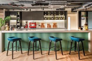 southgate hotel london