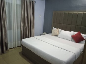 morada hotels