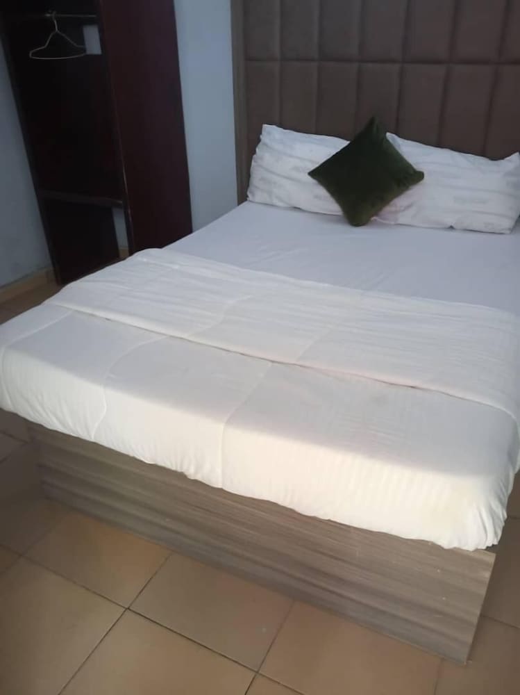 morada hotels