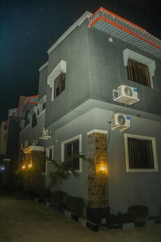 morada hotels