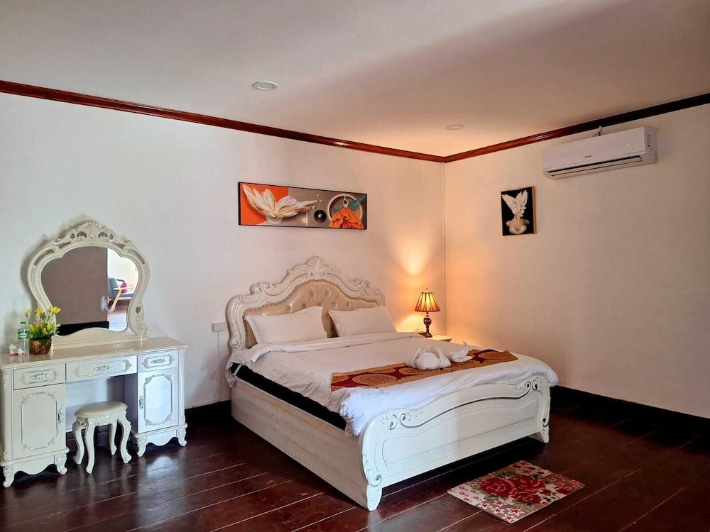 monsane villa