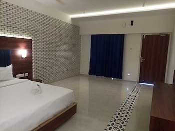 bandipur heritage village resort