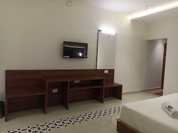 bandipur heritage village resort