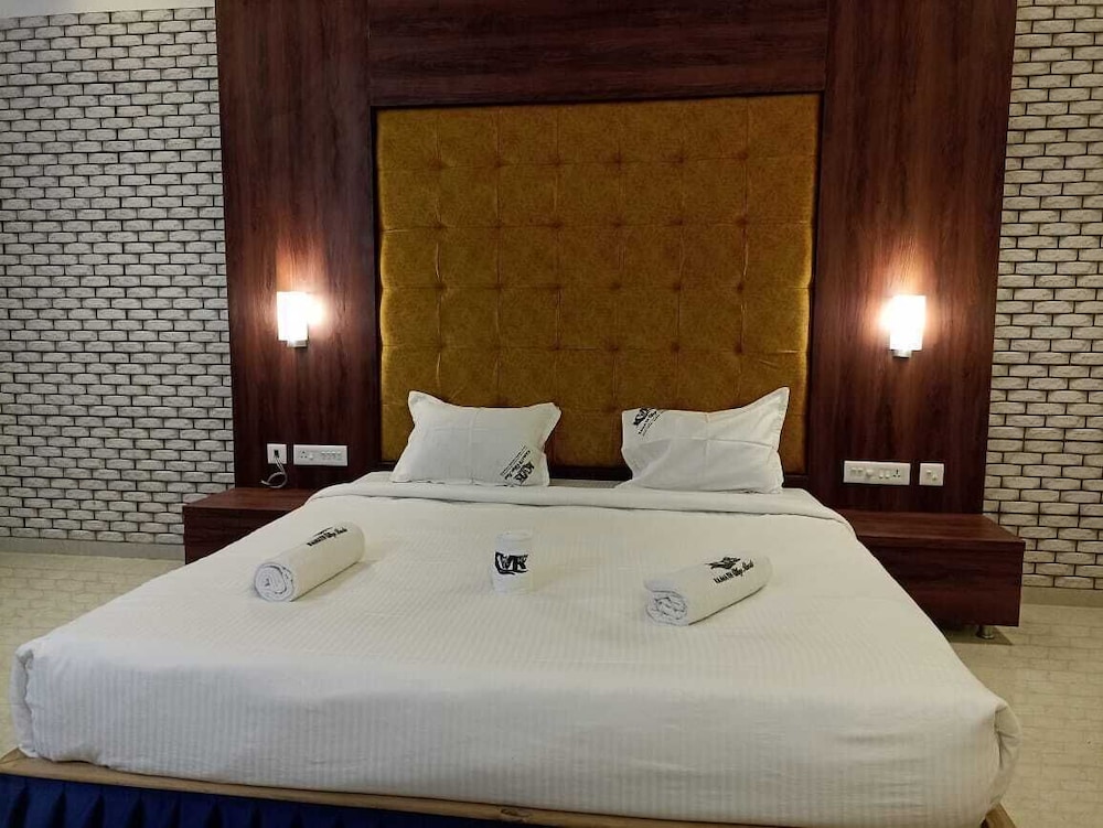 bandipur heritage village resort