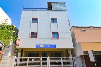 fabhotel vrj residency 500m from chennai trade center