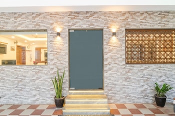 fabhotel vrj residency 500m from chennai trade center