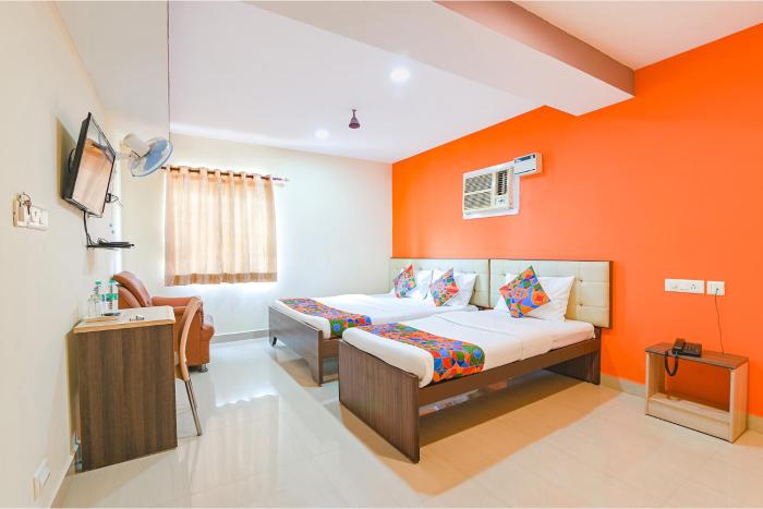 fabhotel vrj residency 500m from chennai trade center