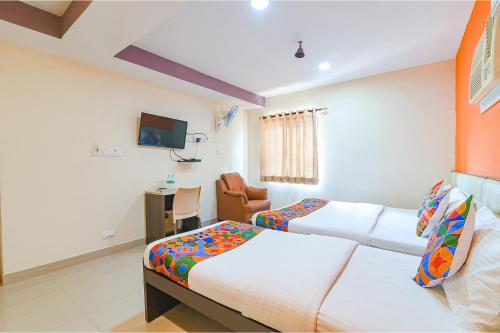 fabhotel vrj residency 500m from chennai trade center
