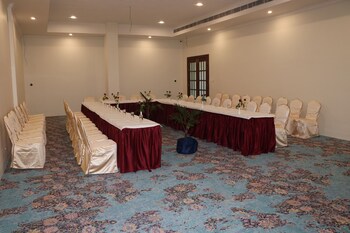 royale de casa resort kaziranga