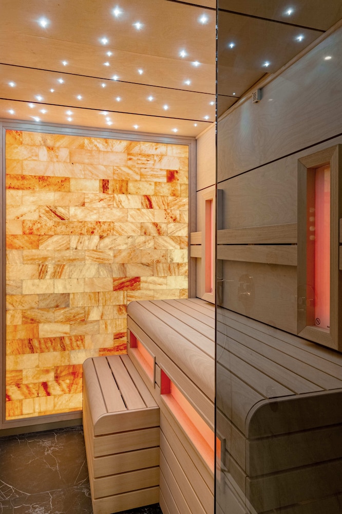 casa faraona luxury residences