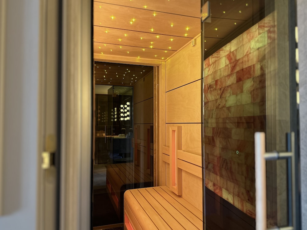 casa faraona luxury residences