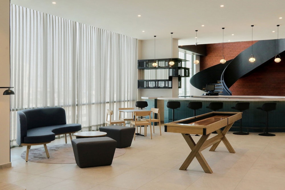 city express plus by marriott monterrey centro