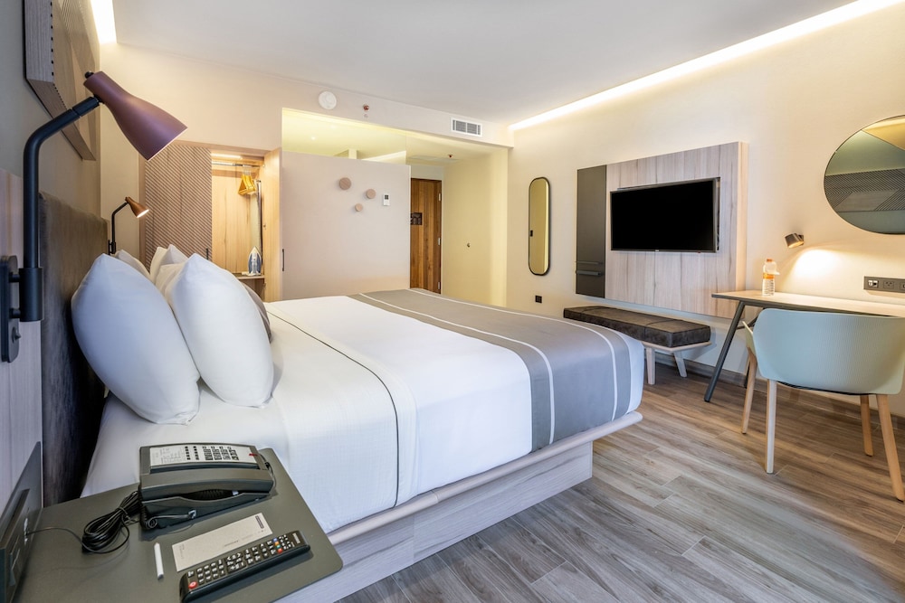 city express plus by marriott monterrey centro