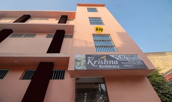 itsy hotels krishna residency govardhan chauraha